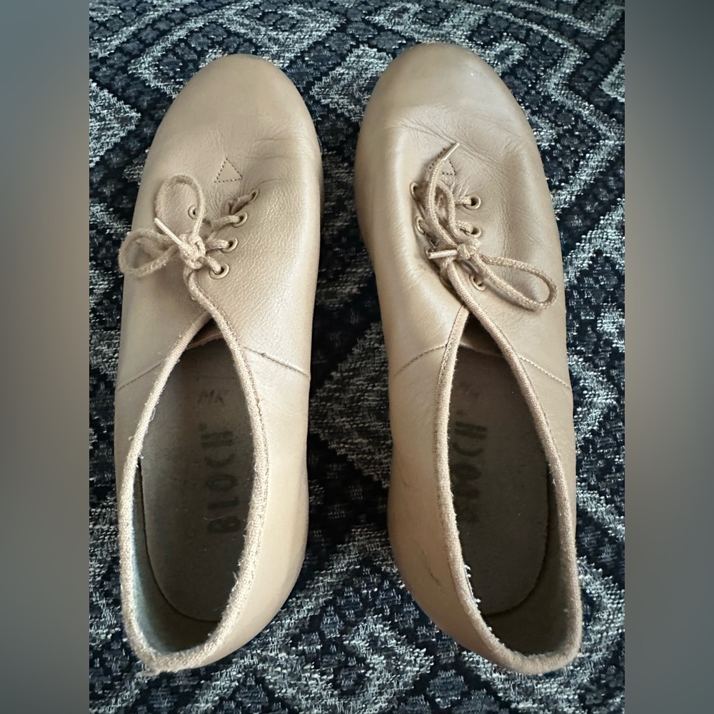 BLOCH Size Adult 8 1/2 Tan Leather Tie Up Tap Dance Shoes
